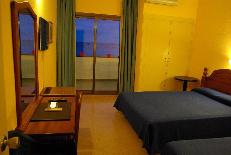 Medplaya Hotel Vistamar Costa Dorada Hospitalet De L'Infant Kültér fotó